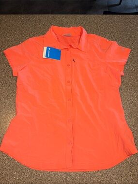 Columbia Women’s Short Sleeve Button-Down Fishing Shirt